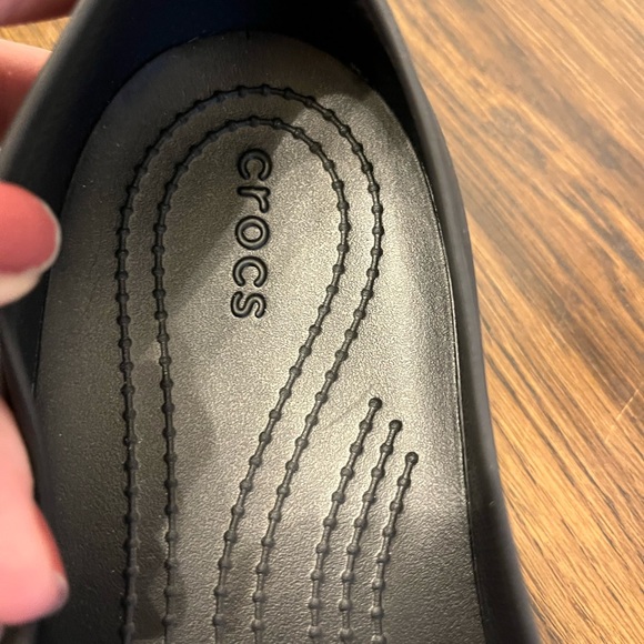 Crocs Black Brooklyn Flat size 10 - Picture 8 of 8